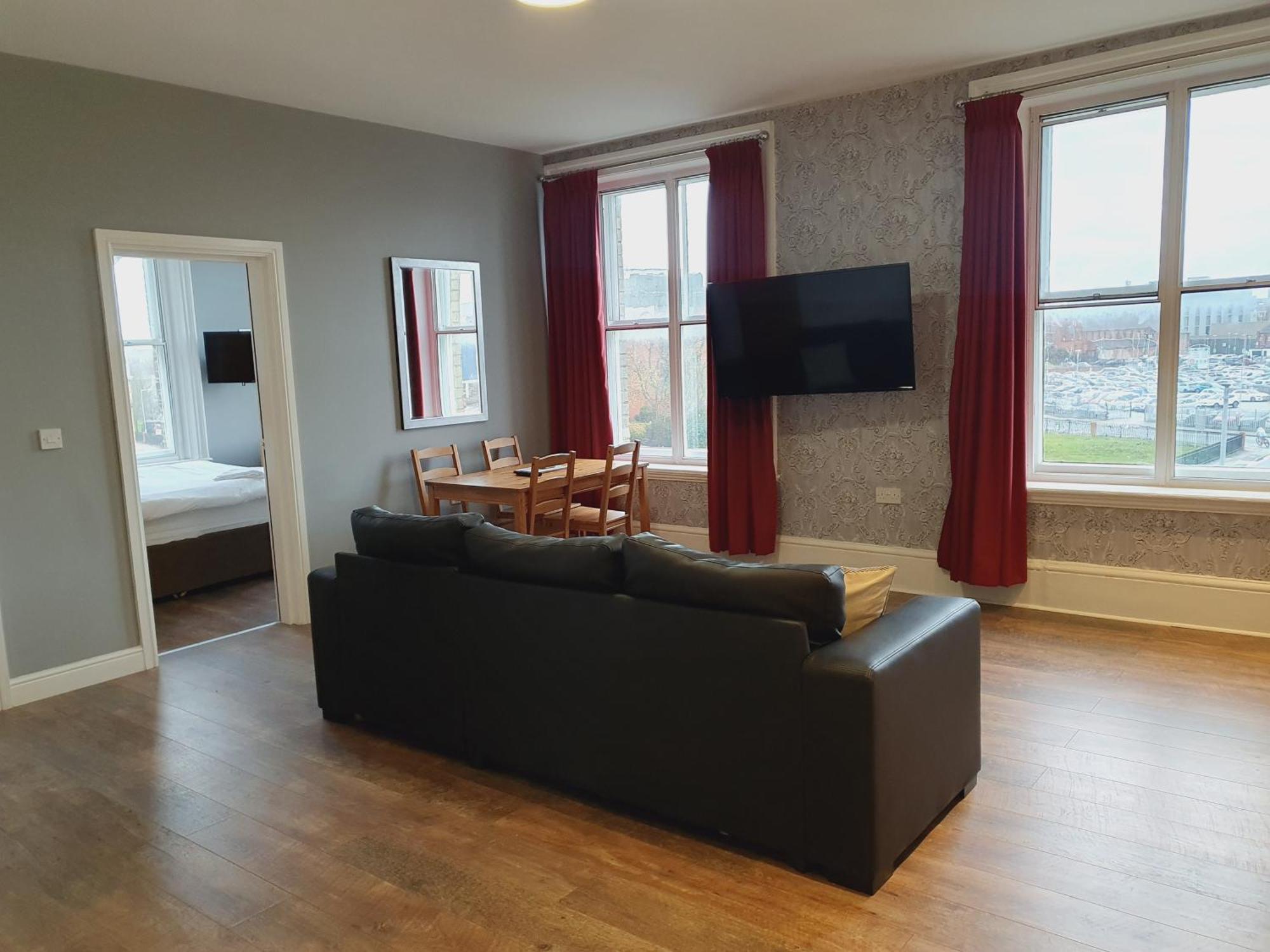 Park Hotel & Apartments Кингстън ъпон Хъл Екстериор снимка