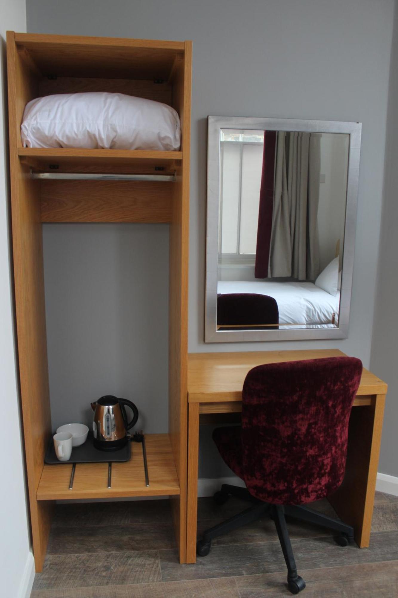 Park Hotel & Apartments Кингстън ъпон Хъл Екстериор снимка